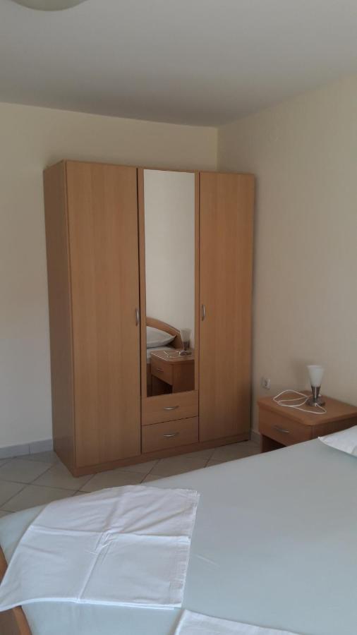Apartman Dinka Baška Eksteriør bilde