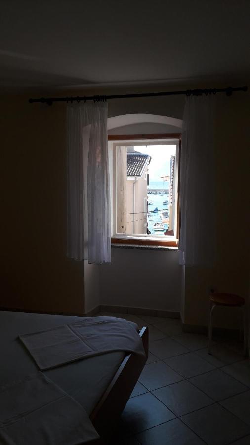 Apartman Dinka Baška Eksteriør bilde