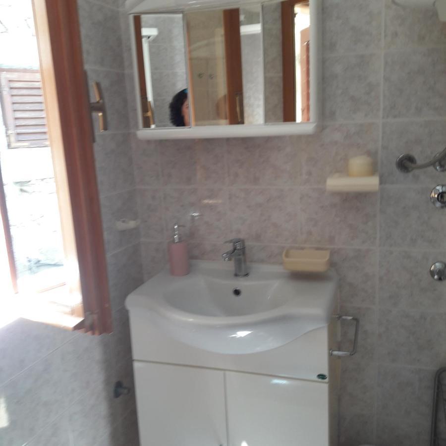 Apartman Dinka Baška Eksteriør bilde